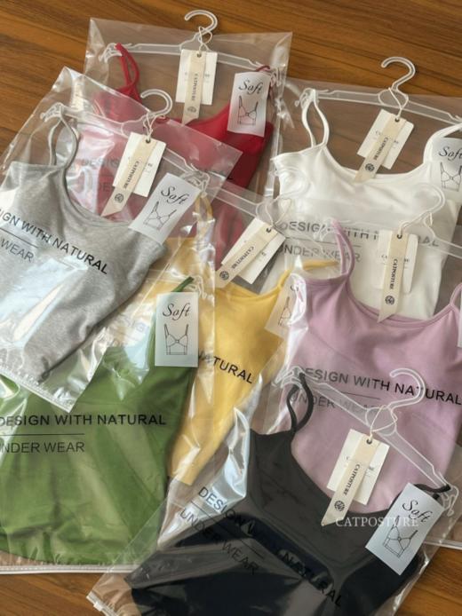 【TAQIMEI 夏日多巴胺七色带胸垫吊带】🥇 ✅ 定制八孔胸垫，固定杯透气不闷热 ✅ 棉+氨纶的配比 ！超裸感舒适 ✅ #吊带背心#带胸垫背心#超值必入 🍹 超多色选择 ！ 商品图2