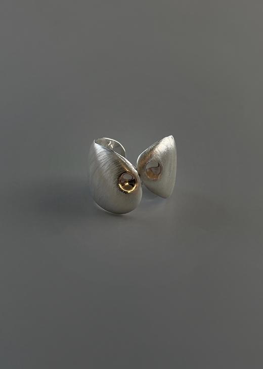 TINOM｜'010324-2 Concha 蝶纹开口戒指 [ 拉丝银 ] 商品图3