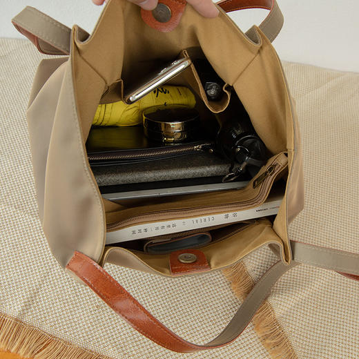 【预售3天】女士包包新款2025托特包大容量简约商务通勤单肩包H2025 商品图3