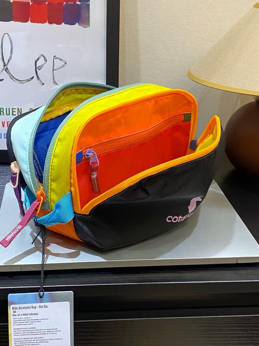 原单正品 Cotopaxi多巴胺羊驼4L洗漱包，手包。尺寸23-15-13！原价45美刀 商品图11