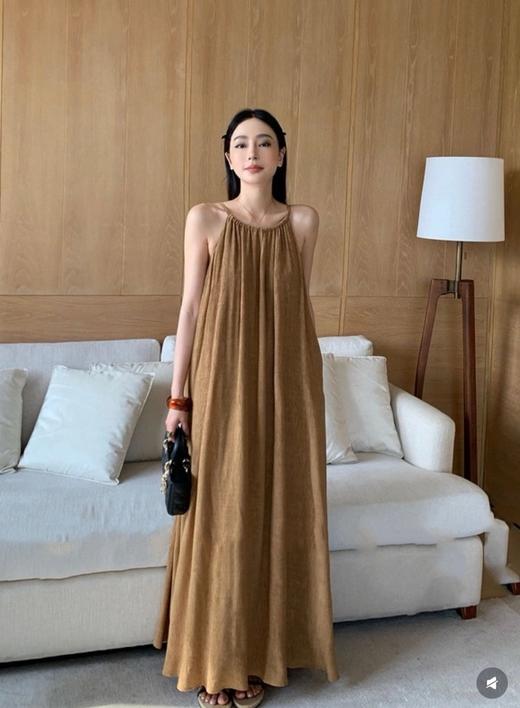 ✨轻松打造度假氛围感【初恋温柔挂脖吊带连衣裙】法式浪漫挂脖设计，优雅别致，彰显独特气质 商品图6