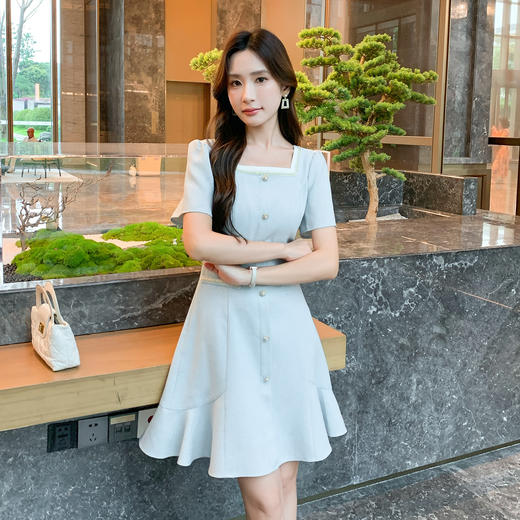 奢姿大码女装2025夏季气质方领小香风连衣裙胖妹妹纽扣时尚裙子9952869745 商品图4