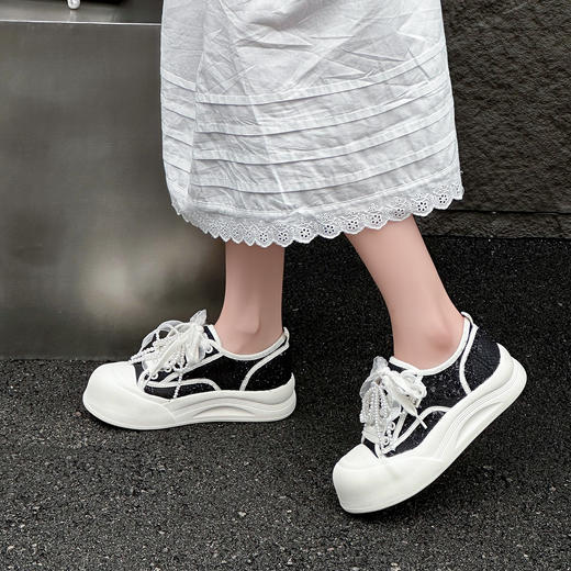 经典鲨2025夏款仙女风甜美蝴蝶结串珠薄款透气厚底休闲鞋女KW160-529151 商品图3