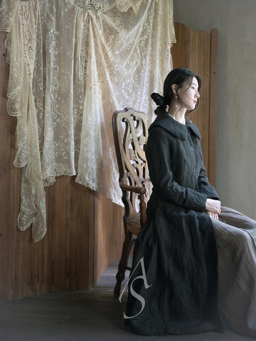 Paul Harnden 花瓣领黑色大衣 商品图0