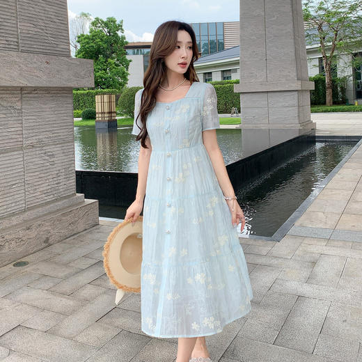 奢姿大码女装2025夏季减龄小碎花连衣裙胖妹妹纽扣装饰方领裙子9952890398【1】 商品图1