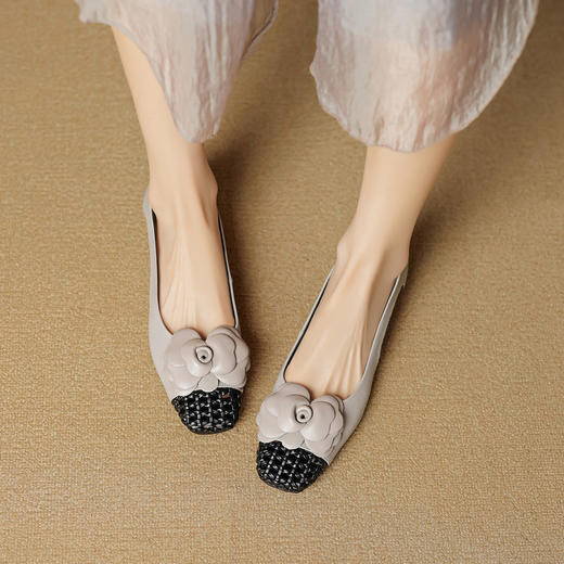 【预售5天】法式拼色镂空花朵浅口单鞋女夏真皮通勤方头透气洞洞凉鞋低跟女鞋YCJX&H-7901 商品图2