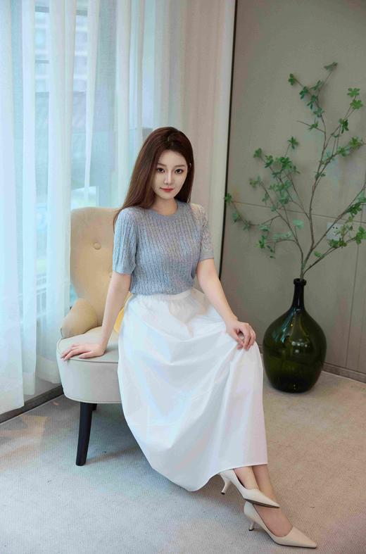 盈盈闪闪|亮丝珠片绞花短袖 商品图2