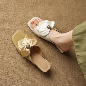 【预售5天】法式显瘦大花朵一字拖鞋外穿新款夏季露趾方头3.5cm粗跟真皮拖鞋SP&XX1511