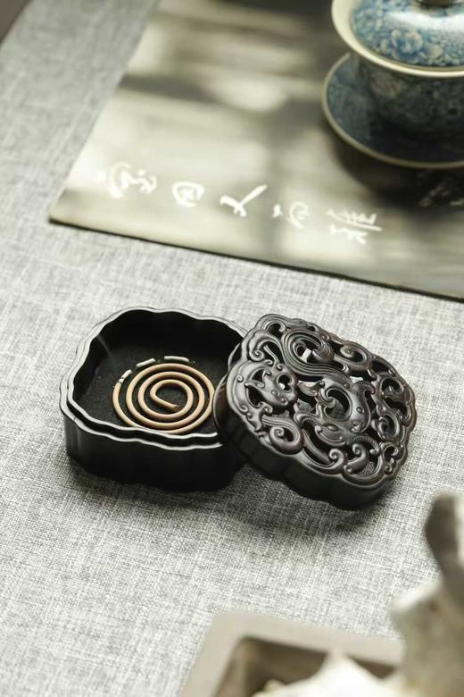 拐子龙纹°紫光檀香盒 商品图0