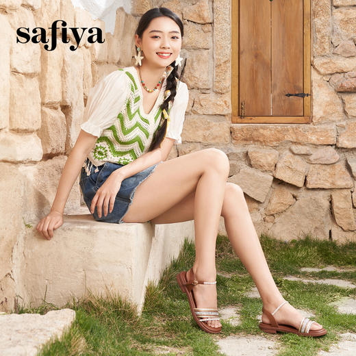 Safiya/索菲娅不累脚轻便休闲民族风一字扣带平底复古凉鞋2025SFD2115373/SFD2115M73 商品图1