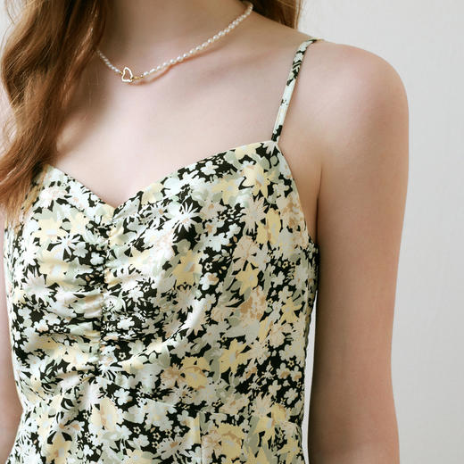 【商场同款】诗凡黎度假风碎花连衣裙2025夏新款吊带裙3G4190361 商品图3