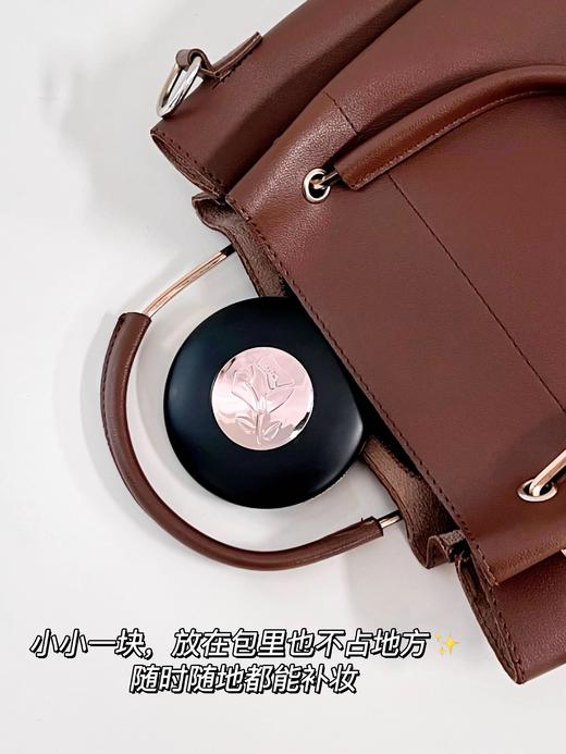 兰蔻持妆柔焦定妆粉饼10g 01色号#OHLALA粉 玫瑰花压纹透粉平衡控油贴妆大粉饼 商品图7