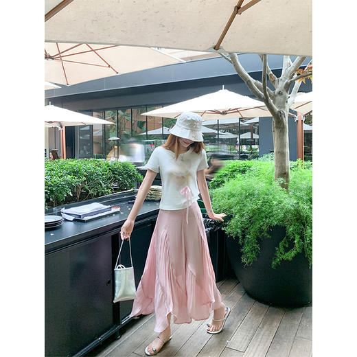 <曾小咸推荐>新品现货秒杀！卖完下架不再补 ！微信粉丝打折价！！蝴蝶结印花短袖T恤 日常109.99/件 立减50 秒杀59.99/件！！ 商品图3