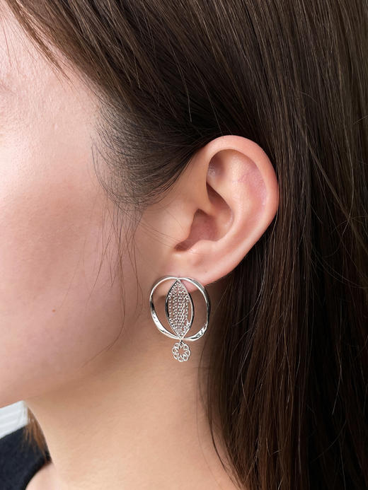 TINOM｜'020324 Ojos 花睛⽿圈 [ 银 ] 商品图1