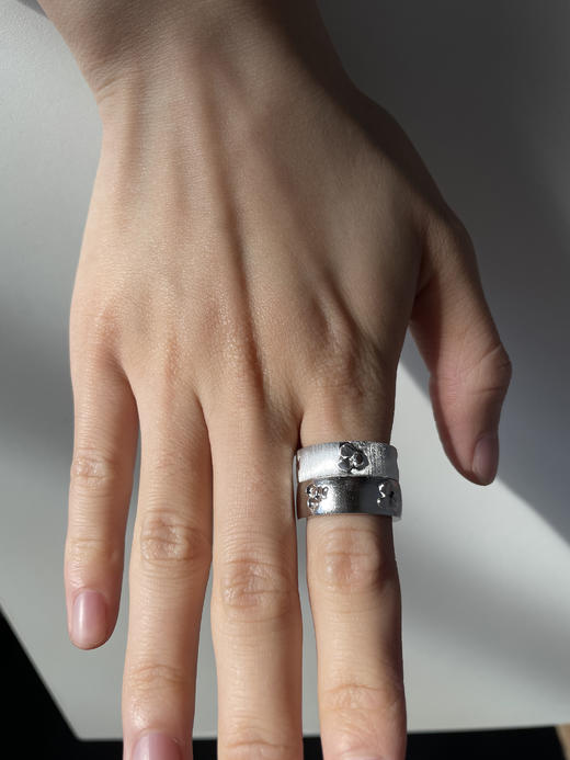 TINOM｜'010524-2 Stone 石刻戒指 [ 拉丝银 ] 商品图7