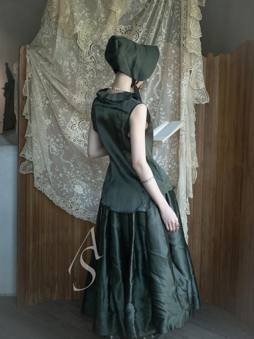 Paul Harnden 苔绿色拉夫领真丝无袖衬衫 商品图2