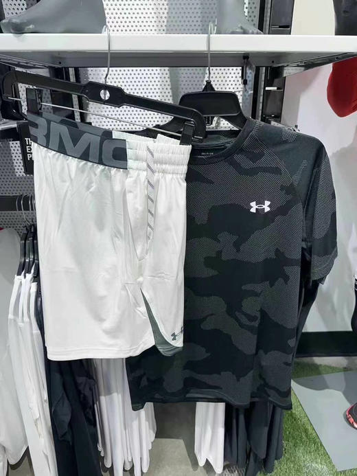 💰480/直邮‼️‼️男款新套装来啦🏋🏻‍♀️💥安德玛男士速干衣短袖➕男士速干运动短裤～速干面料采用ISO-CHLL的冰感面料，超级清凉不沾身 商品图6