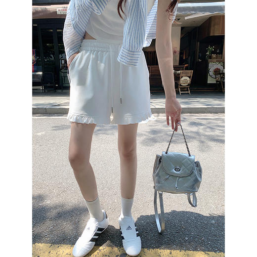 【149元任选2件】 现货！木耳花边休闲短裤 商品图1