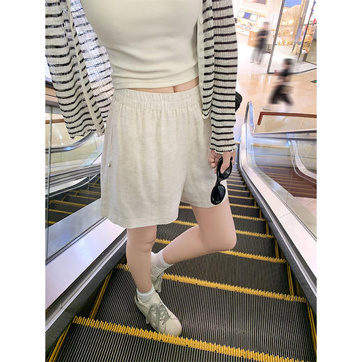 【110元任选2件】最后一波现货！韩版休闲宽松A字短裤 商品图4