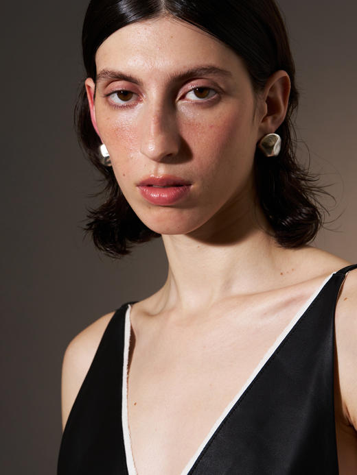 TINOM｜'020524 Pumice 浮石耳钉 [ 银 ] 商品图2