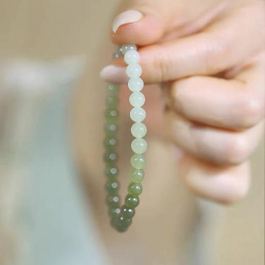 和田玉 渐变手串 盈润冰透 产地直发 商品图1