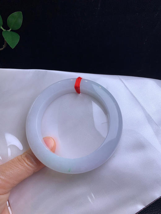 620001，57.3淡紫飘绿手镯，整条底妆细腻 带淡淡的紫，飘一点绿，干净 商品图4