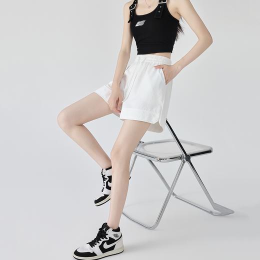 法式极简の速干A字五分裤 丝滑速干面料 轻薄又凉快 A字版型遮肉显瘦 慵懒时髦 夏季必备~ 商品图5