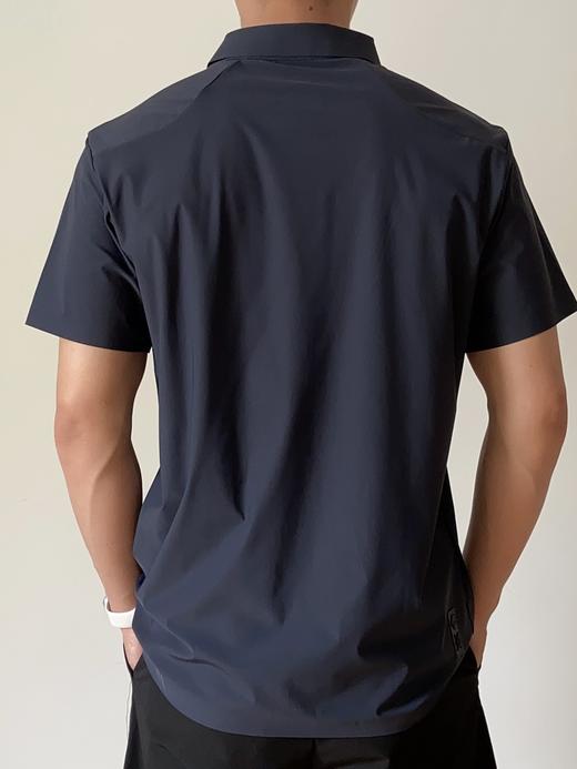 点此购买 迪桑特夏季男士经典三粒扣翻领短袖POLO衫 yw 319072 商品图5
