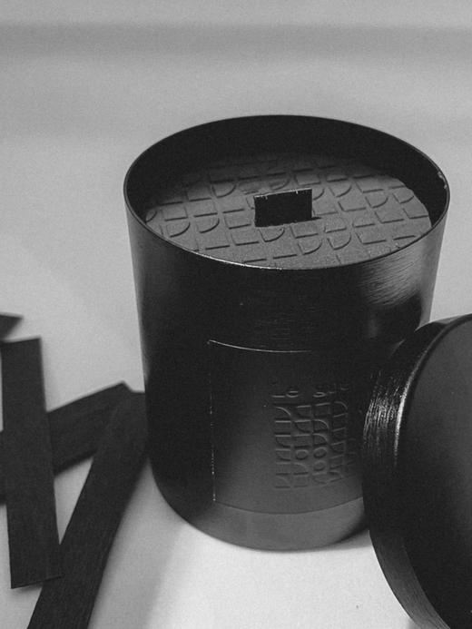 DEMI｜CURE设计师香型系列木芯蜡烛【特调愈创木】 商品图0