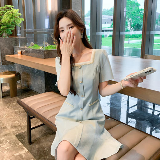 奢姿大码女装2025夏季气质方领小香风连衣裙胖妹妹纽扣时尚裙子9952869745 商品图2