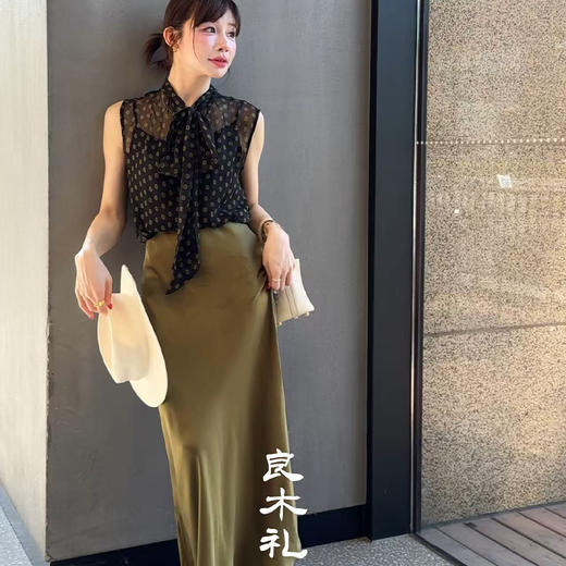 【预售7天】真丝上衣&真丝半裙 商品图0