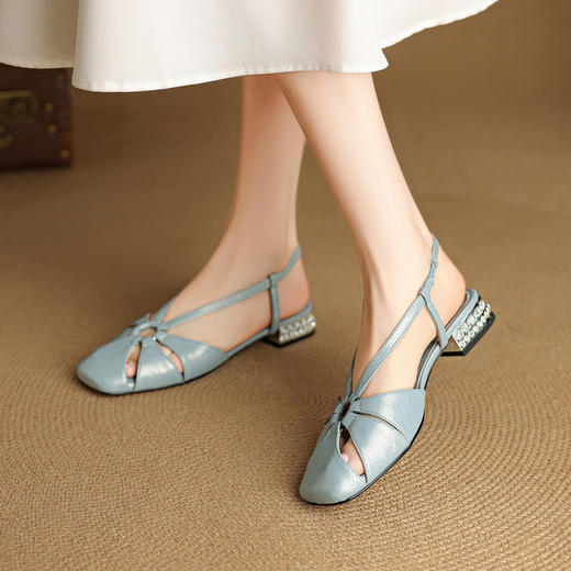 【预售5天】真皮罗马风镂空包头凉鞋女粗跟夏季后绊带仙女低跟鞋NJMK&K1605 商品图0