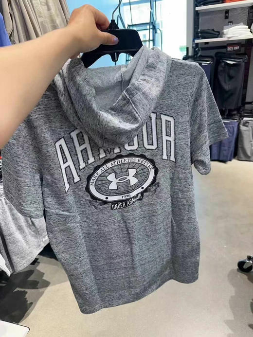 安德玛男士运动套装，连帽短袖上衣➕经典款短裤，💰599/套🔥！ 商品图7