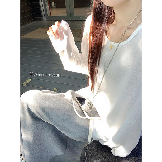 <曾小咸推荐>韩系后背镂空设计长袖T恤 商品图1