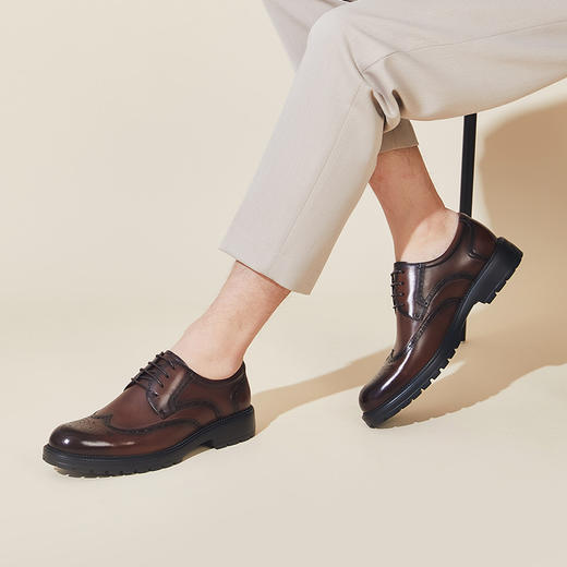 康奈复古雕花布洛克商务鞋18015121 商品图1