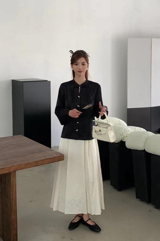 ANSUABEL 新中式国风提花盘扣上衣马面裙套装 20006 商品图0