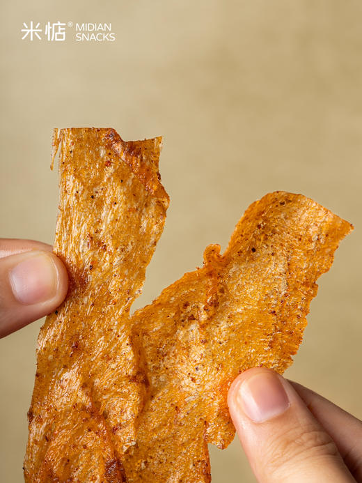 素食界的高蛋白担当『米惦基本豆皮』非转基因绿色食品五“零”配方❗无科技健康零食 ❗非油炸辣条也能放肆吃😋😋豆皮醇厚裹满香辣 软韧有嚼劲🏅 商品图13