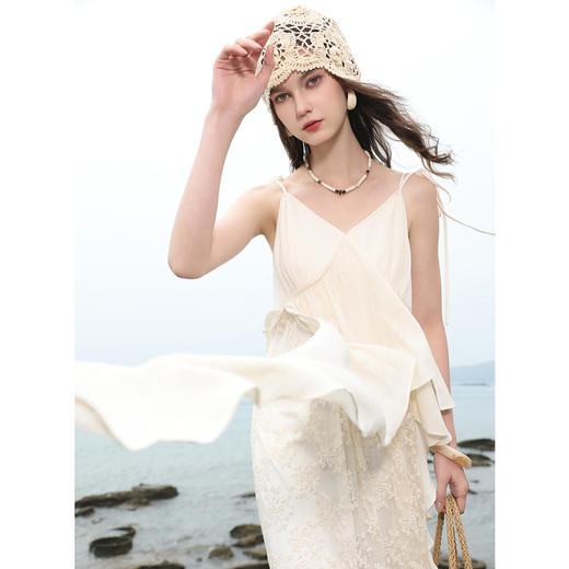 三彩2025夏季新款假两件吊带裙网纱拼接A字长裙度假风M 商品图2