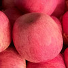 山东红富士75-80mm苹果2斤现摘现发脆甜多汁 商品缩略图1