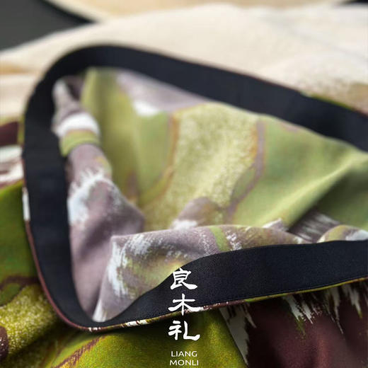 【预售7天】良木礼真丝提花上衣2328580&【预售7天】真丝半裙 商品图3