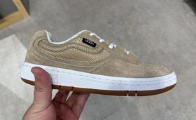 vans单鞋VN000CTN4MG