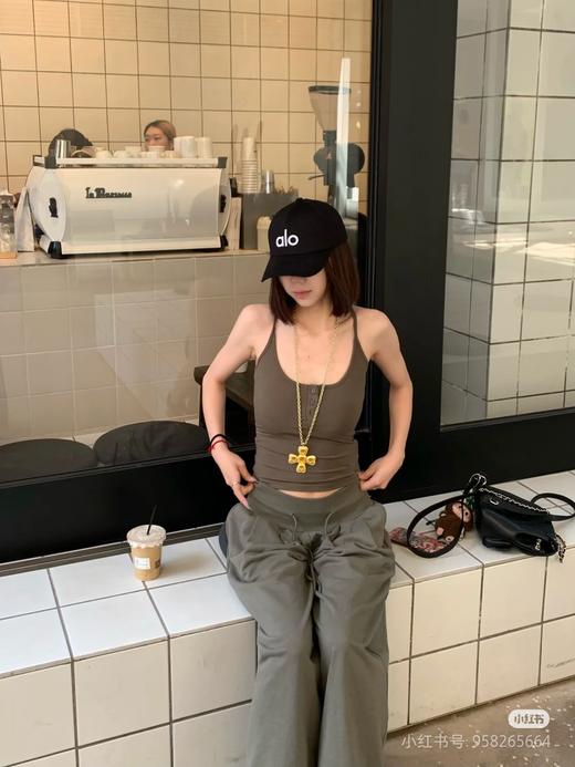 瑜伽品牌ALO的棒球帽.. 商品图1