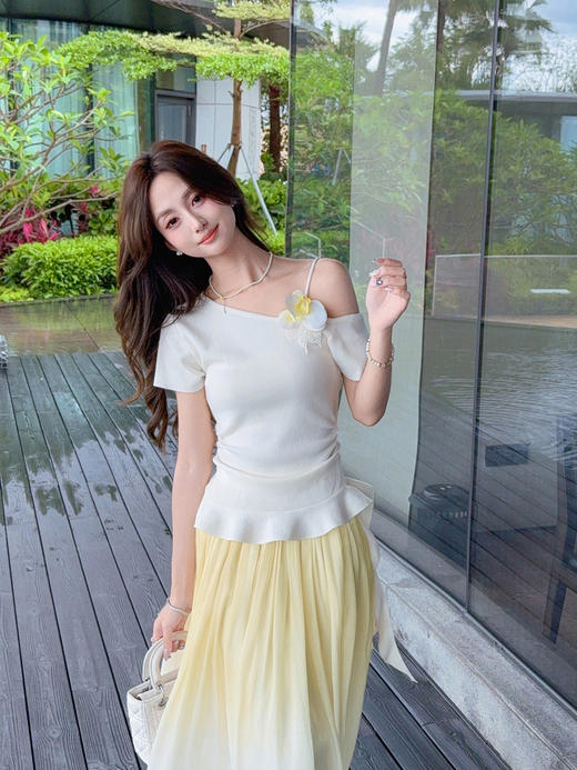 张心子【柔光幻纱】温柔风渐变气质半身裙 U2505036 商品图14