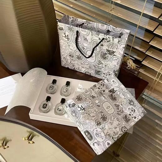 🧨春节不打烊🧨【全球购】Diptyque 蒂普提克 淡香水10ml*4 Q香礼盒四件套 檀道/杜桑/无花果/水中影 商品图7