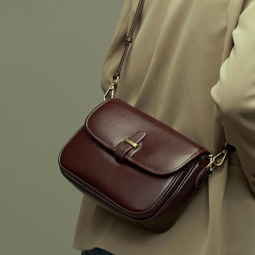 【预售3天】2025年新款时尚高级感小方包单肩小包休闲女士斜挎包9284-D 商品图5