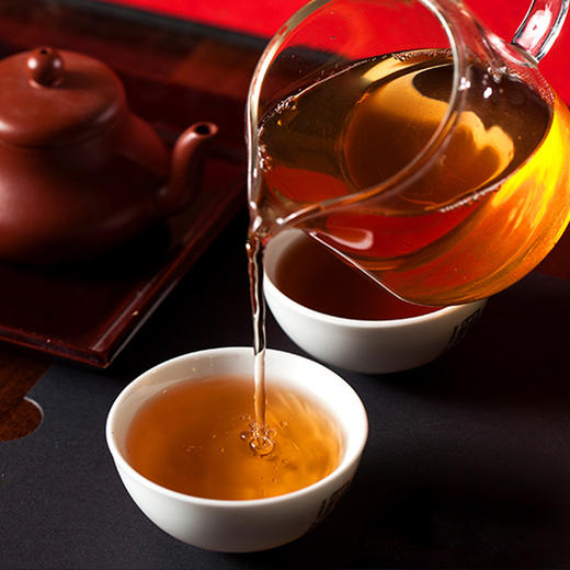 【年中回馈】2014年莽枝古树纯料357克生饼 商品图4