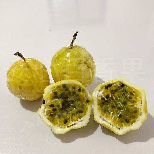 【可以勺着吃的百香果】黄金百香果 钦蜜9号 香气炸弹  甜蜜来袭  颗粒饱满 色泽橙黄 果香馥郁 阵阵沁人心脾的香味 成熟时果皮呈金黄色 酸度低 不加蜂蜜自然甜 商品图10