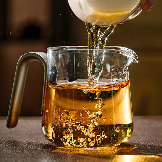 【年中回馈】2014年莽枝古树纯料357克生饼 商品图2