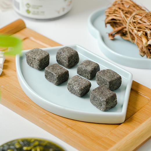 胶娘娘 五指毛桃茯苓薏湿糕 商品图4