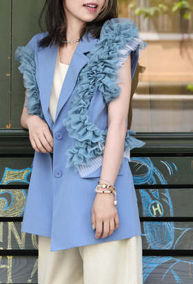 TYNVIE 分层荷叶边挺括无袖马甲西装外套-蓝色